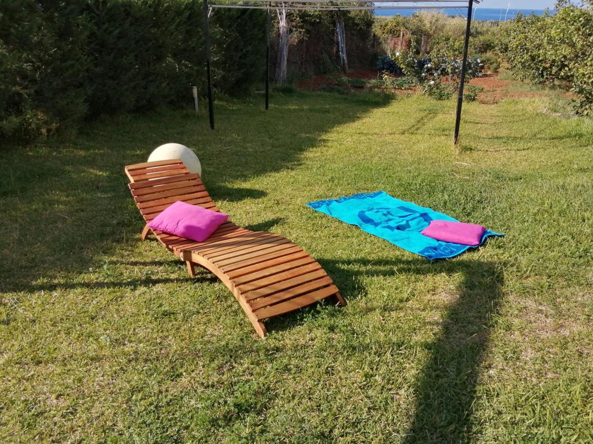 Casa Vacanze Daisy Trappeto  Eksteriør billede
